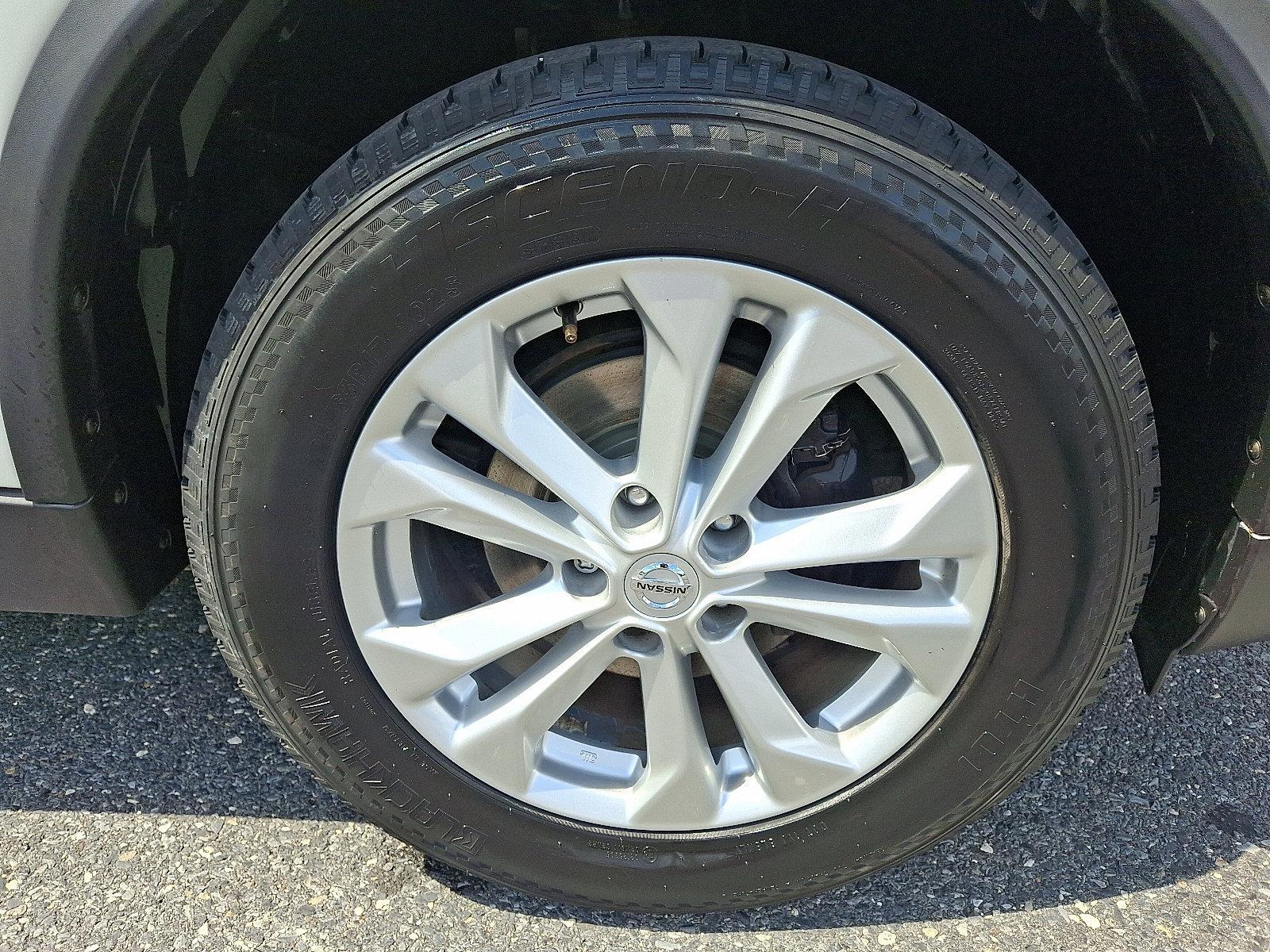 2016 Nissan Rogue Vehicle Photo in BETHLEHEM, PA 18017-9401