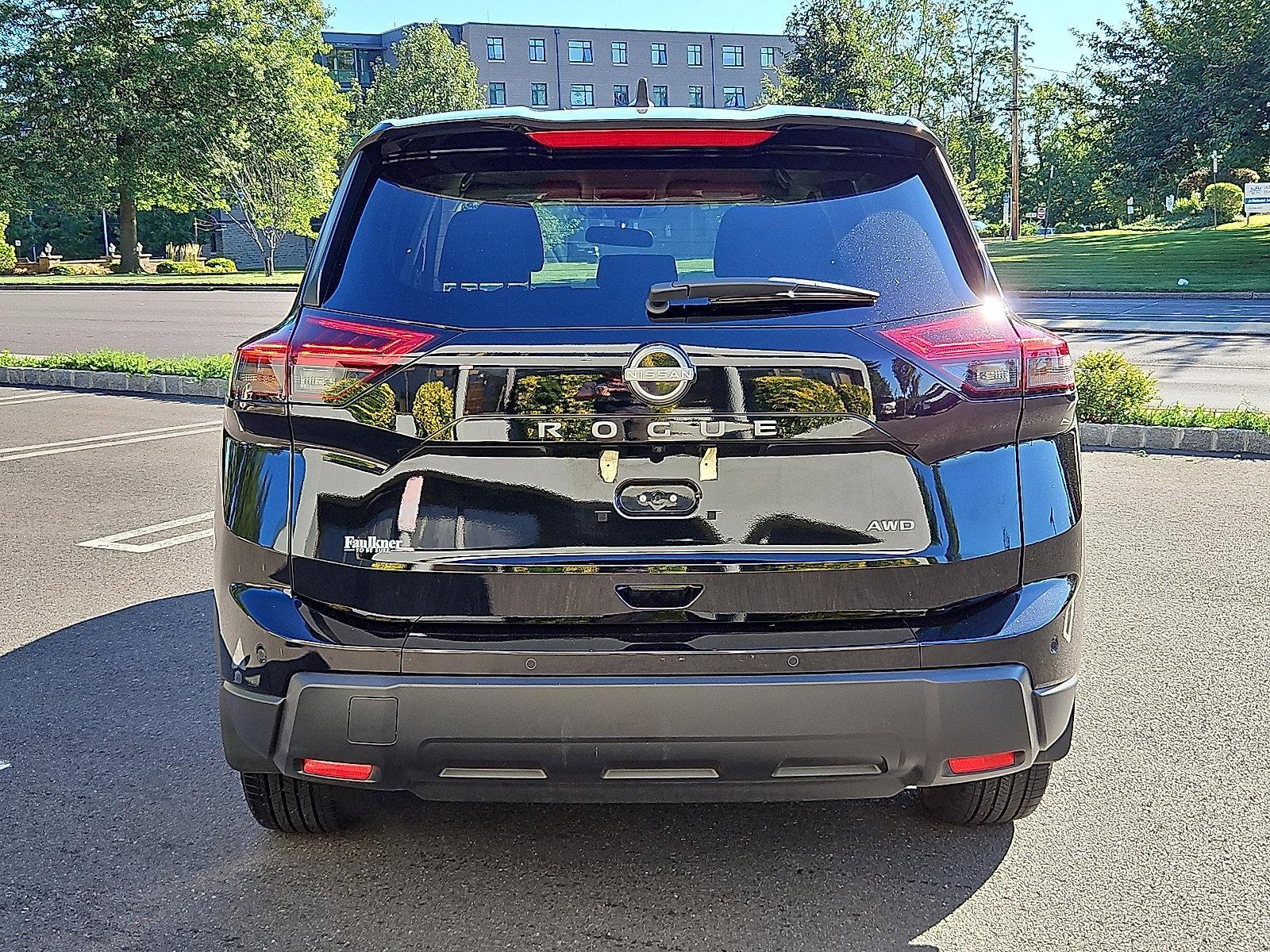 2024 Nissan Rogue Vehicle Photo in Jenkintown, PA 19046