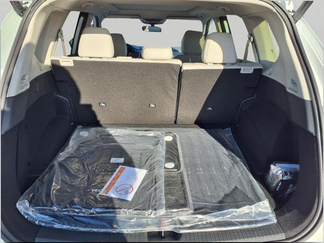 2025 Nissan Rogue Vehicle Photo in Oshkosh, WI 54904