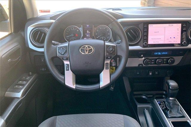 2022 Toyota Tacoma 2WD Vehicle Photo in KANSAS CITY, MO 64114-4502