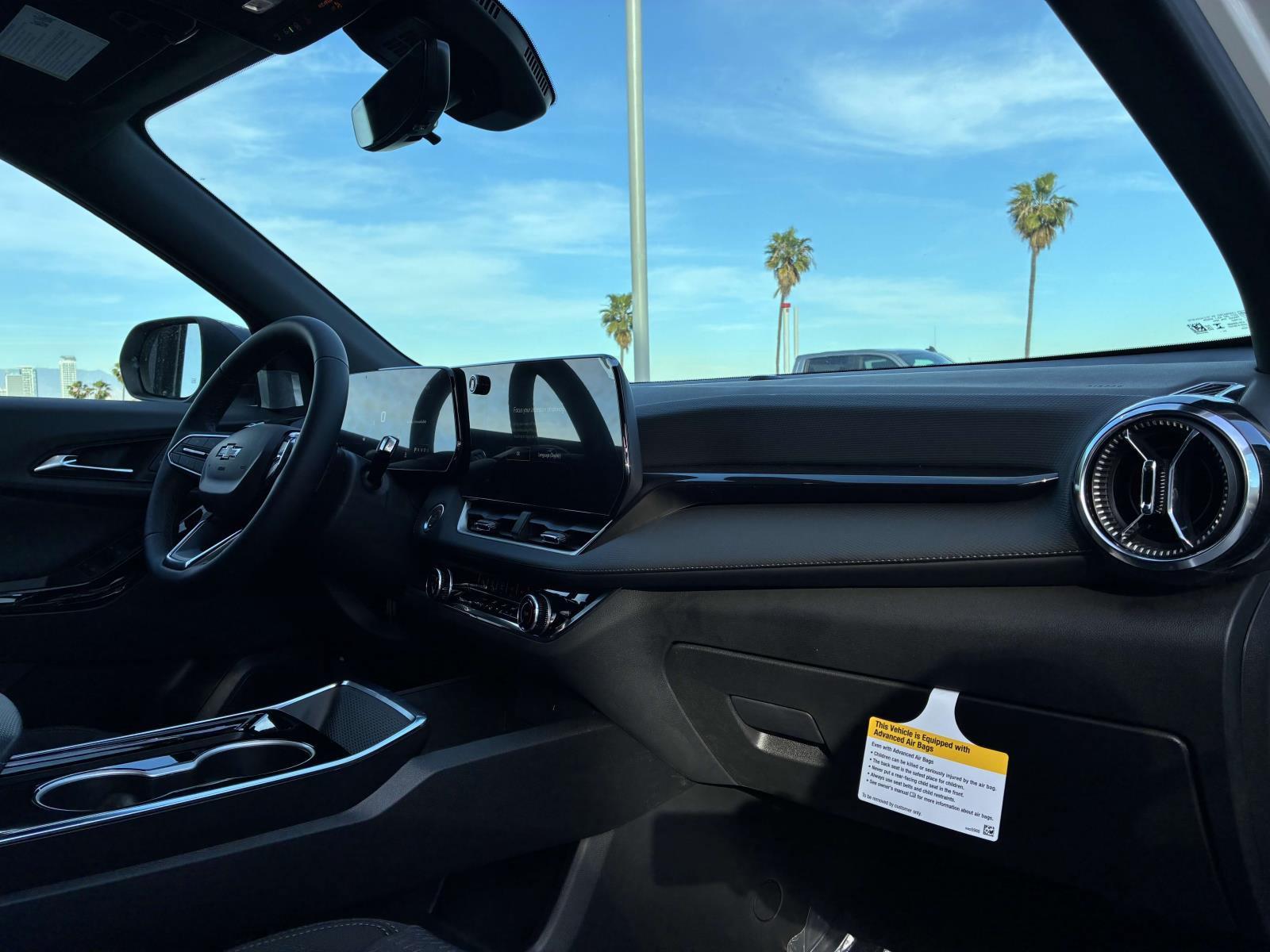 2025 Chevrolet Equinox Vehicle Photo in LOS ANGELES, CA 90007-3794