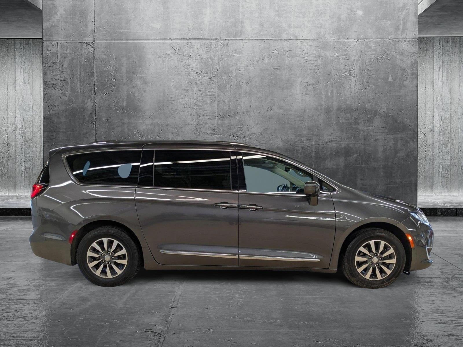2020 Chrysler Pacifica Vehicle Photo in LAUREL, MD 20707-4622