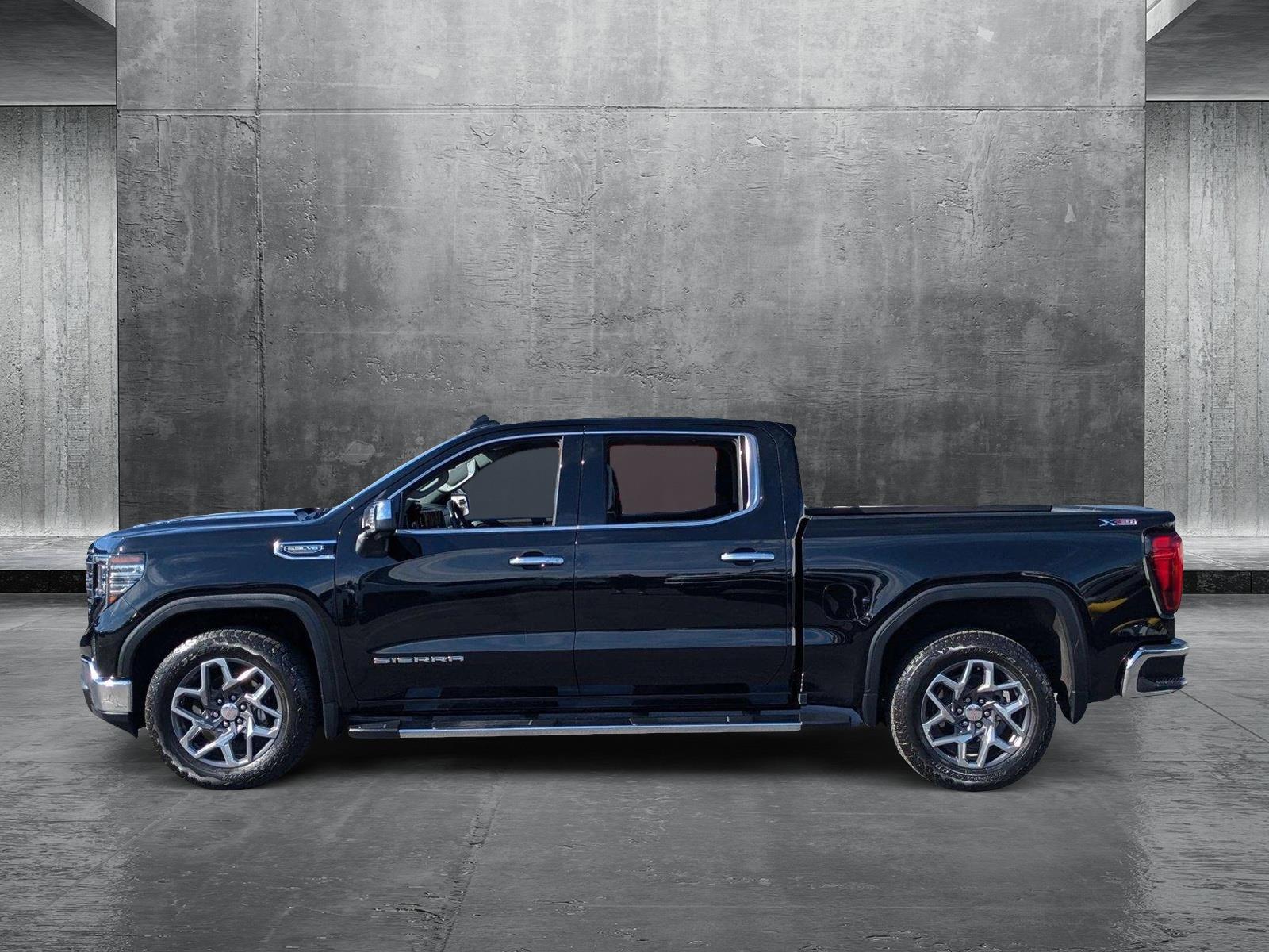 2023 GMC Sierra 1500 Vehicle Photo in VALENCIA, CA 91355-1705