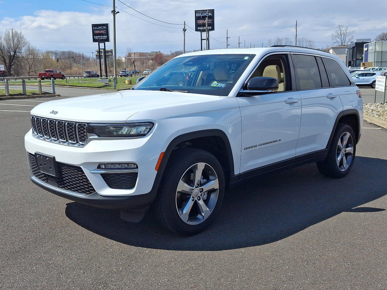 2022 Jeep Grand Cherokee Vehicle Photo in Trevose, PA 19053