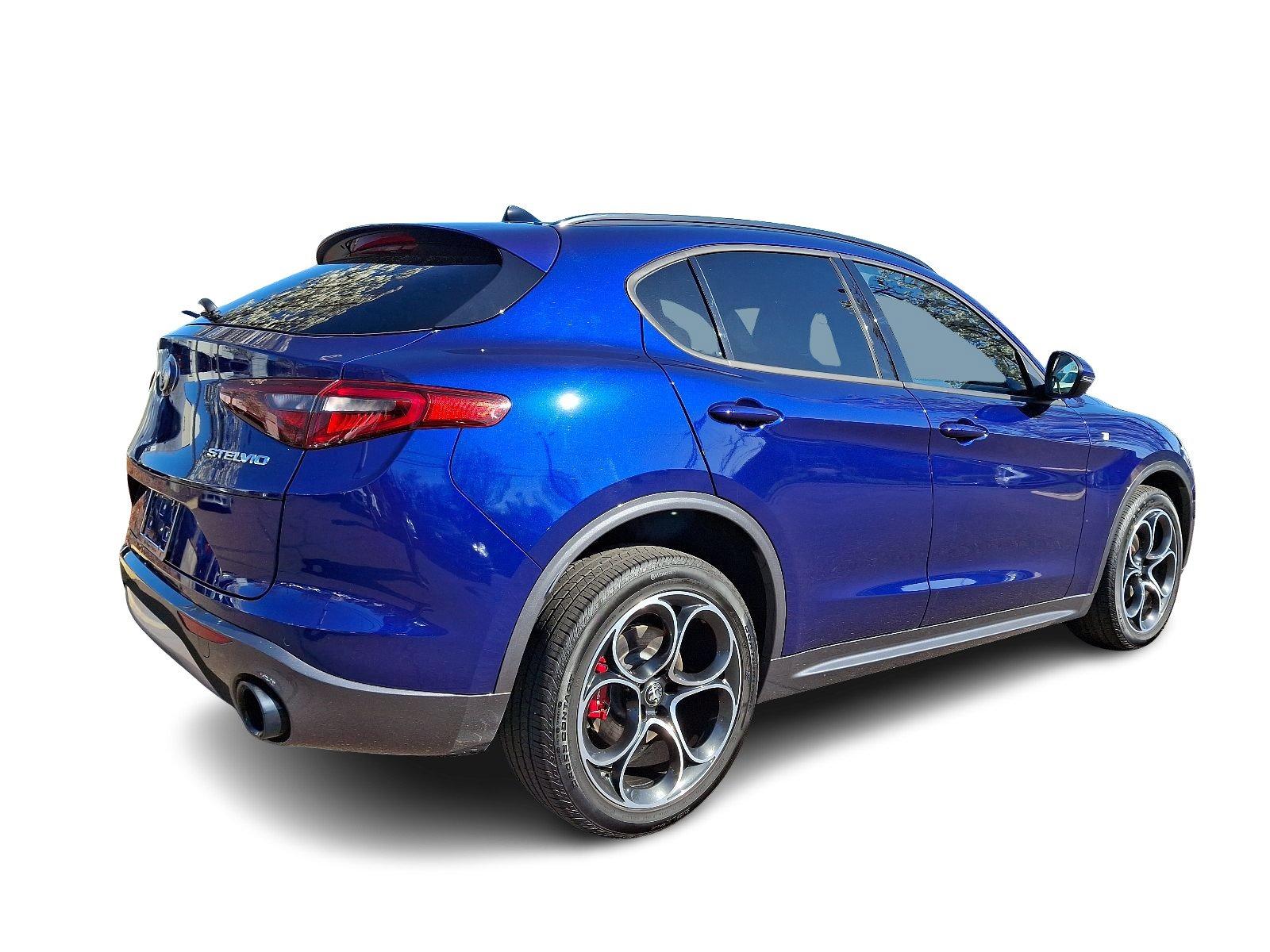 2022 Alfa Romeo Stelvio Vehicle Photo in Willow Grove, PA 19090