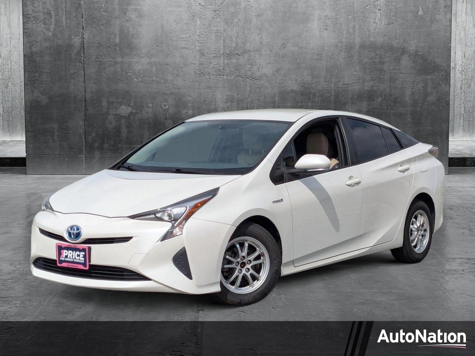 2016 Toyota Prius Vehicle Photo in Valencia, CA 91355