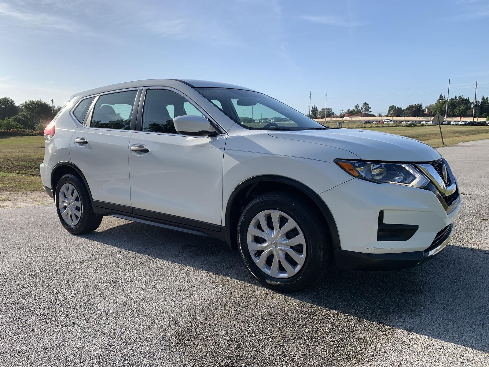 Used 2018 Nissan Rogue S with VIN 5N1AT2MT8JC774004 for sale in Winter Haven, FL