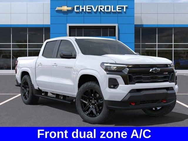 2025 Chevrolet Colorado Vehicle Photo in BROCKTON, MA 02301-7113
