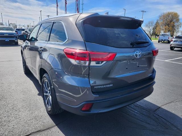 2017 Toyota Highlander Vehicle Photo in GREEN BAY, WI 54304-5303