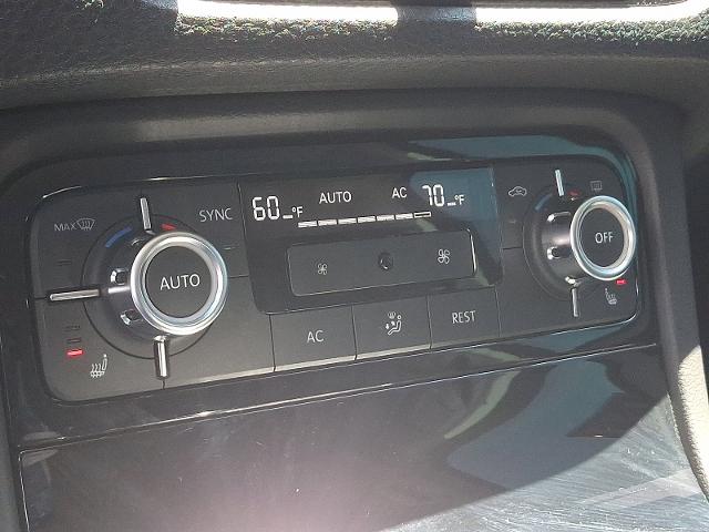 2012 Volkswagen Touareg Vehicle Photo in HARRISBURG, PA 17111-1033