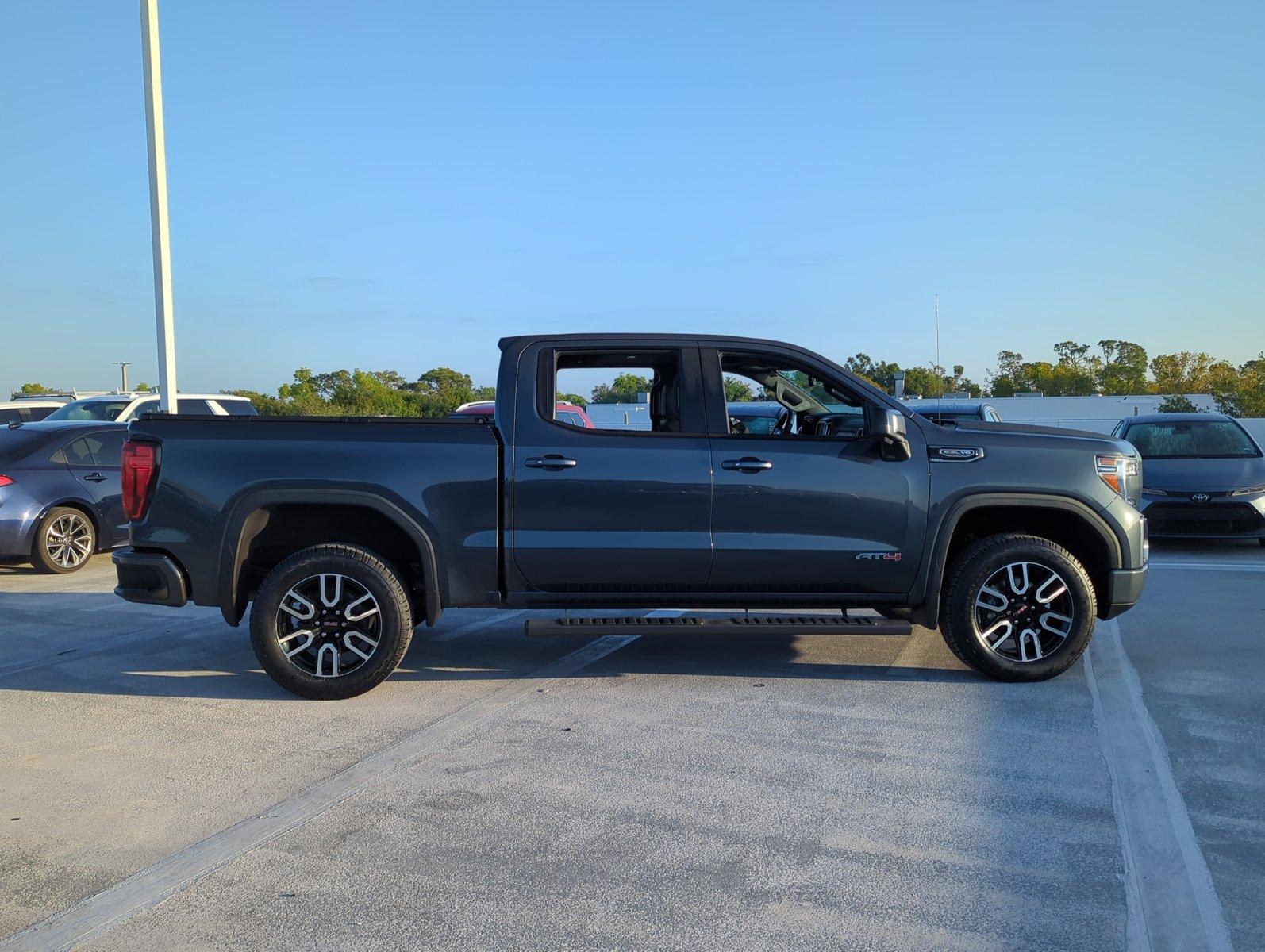 2021 GMC Sierra 1500 Vehicle Photo in Sarasota, FL 34231