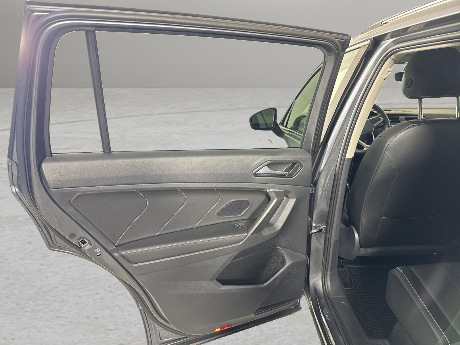 2024 Volkswagen Tiguan Vehicle Photo in Georgetown, TX 78626