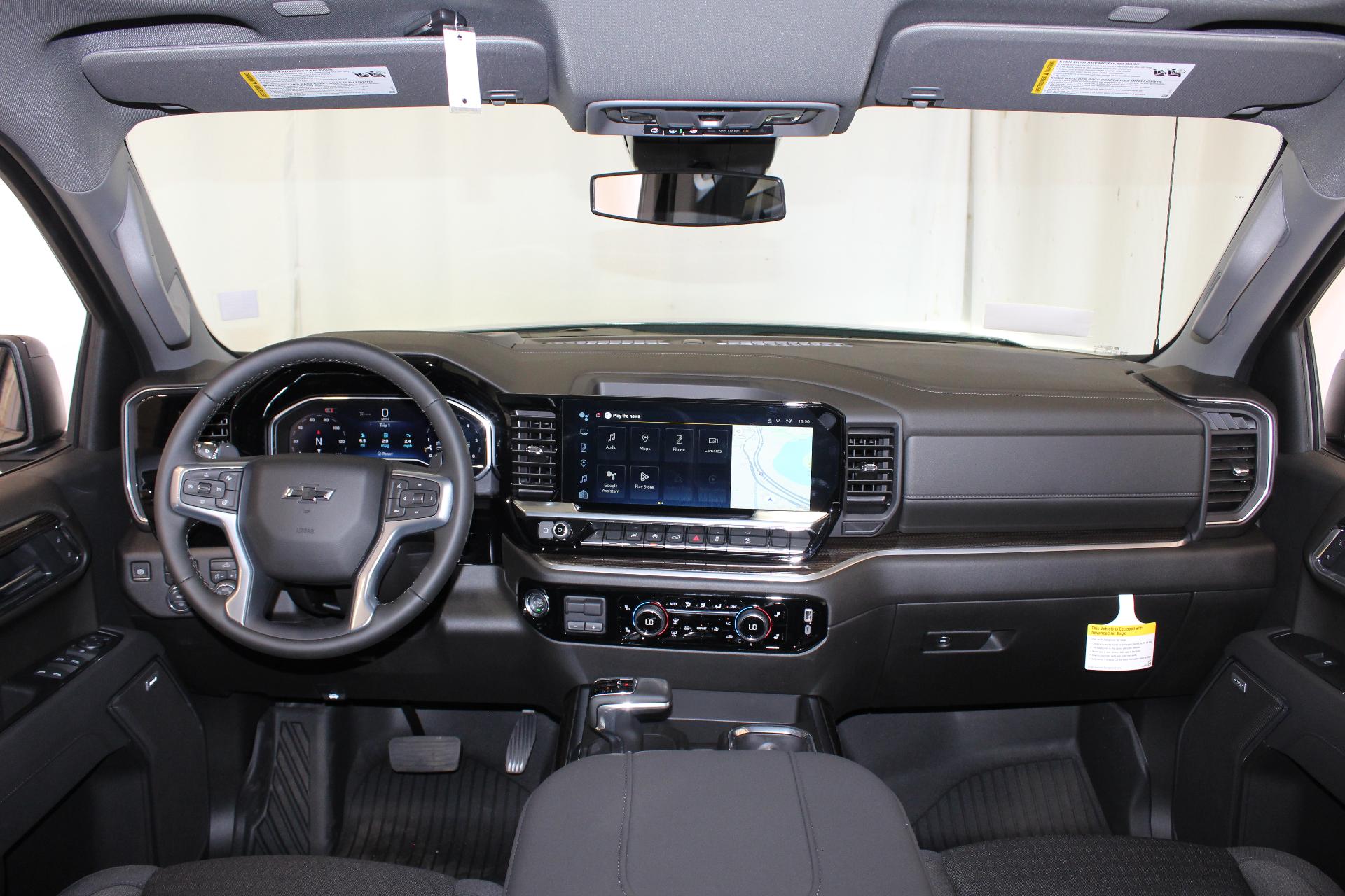 2025 Chevrolet Silverado 1500 Vehicle Photo in NORTHAMPTON, MA 01060-1120