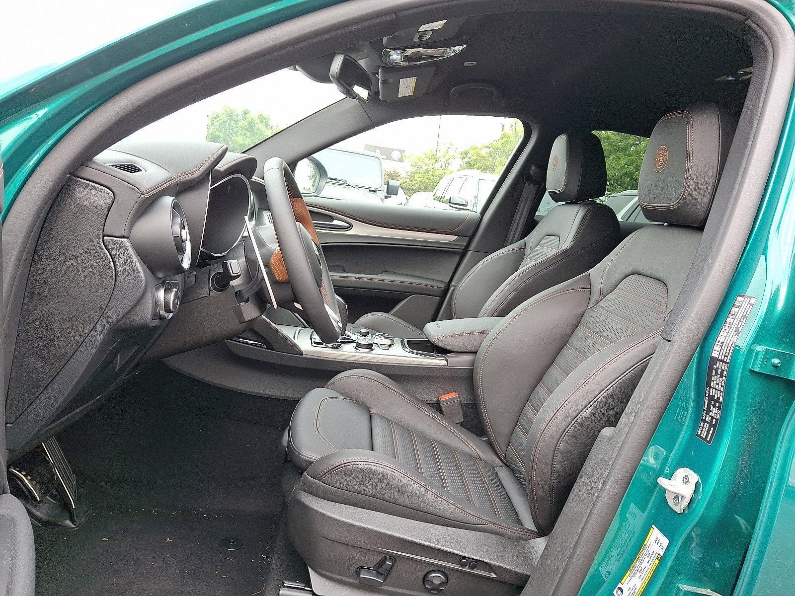 2025 Alfa Romeo Stelvio Vehicle Photo in Willow Grove, PA 19090