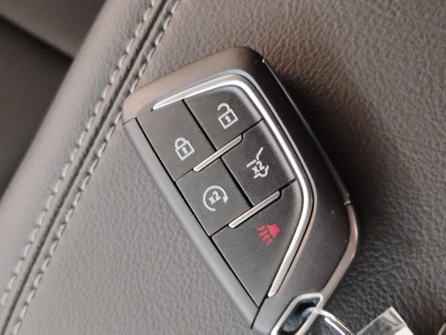 2025 Cadillac XT4 Vehicle Photo in PINEVILLE, NC 28134-8495