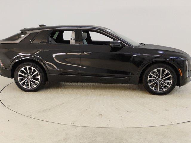 2024 Cadillac LYRIQ Vehicle Photo in PINEVILLE, NC 28134-8495