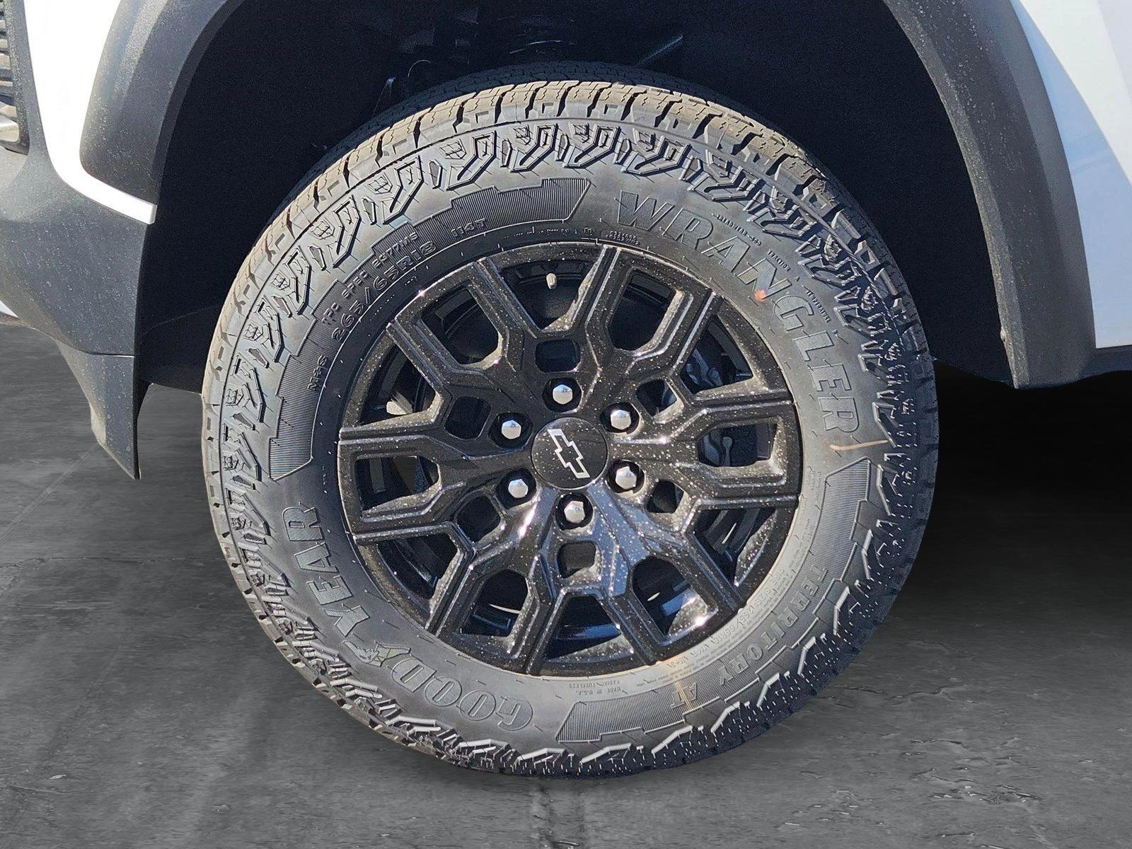 2025 Chevrolet Colorado Vehicle Photo in GILBERT, AZ 85297-0446