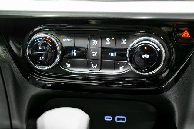 2025 Chevrolet Trax Vehicle Photo in EVERETT, WA 98203-5662