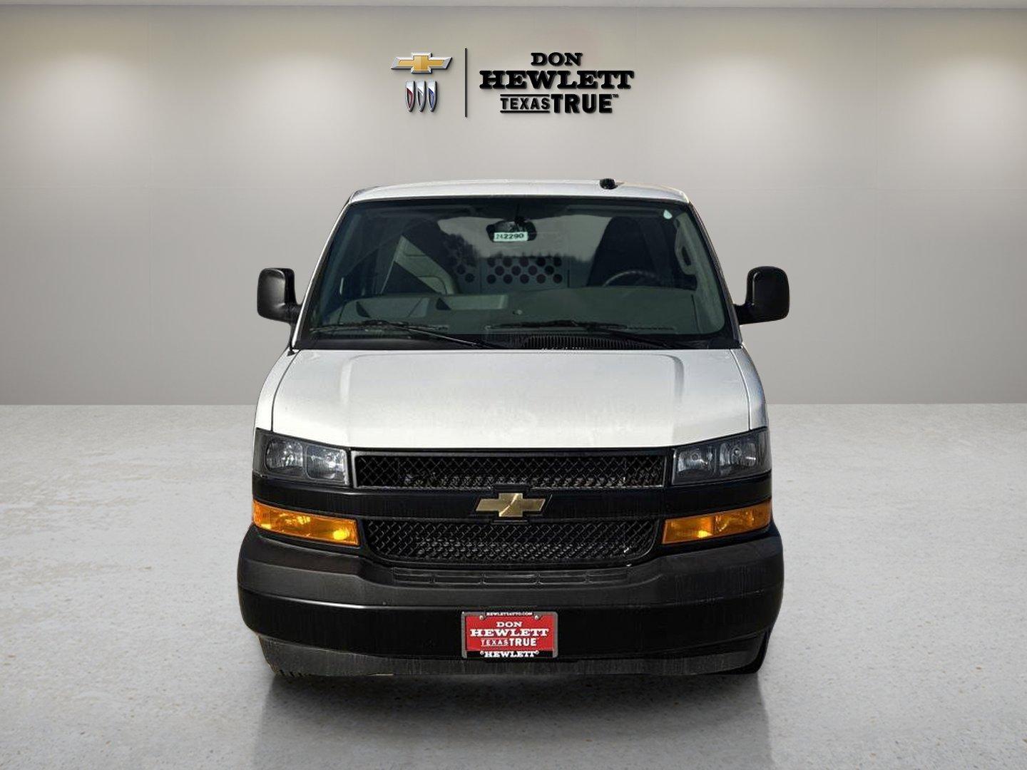2024 Chevrolet Express Cargo 2500 Vehicle Photo in GEORGETOWN, TX 78626-7508