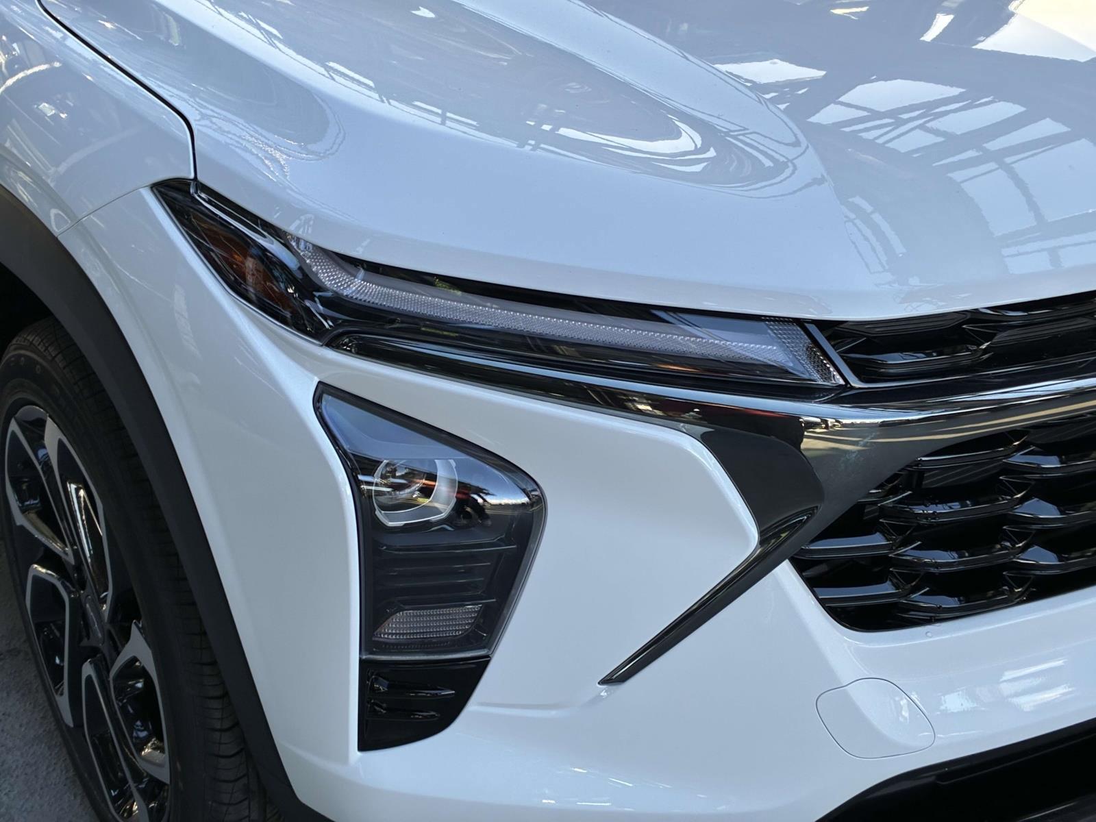 2025 Chevrolet Trax Vehicle Photo in LOS ANGELES, CA 90007-3794
