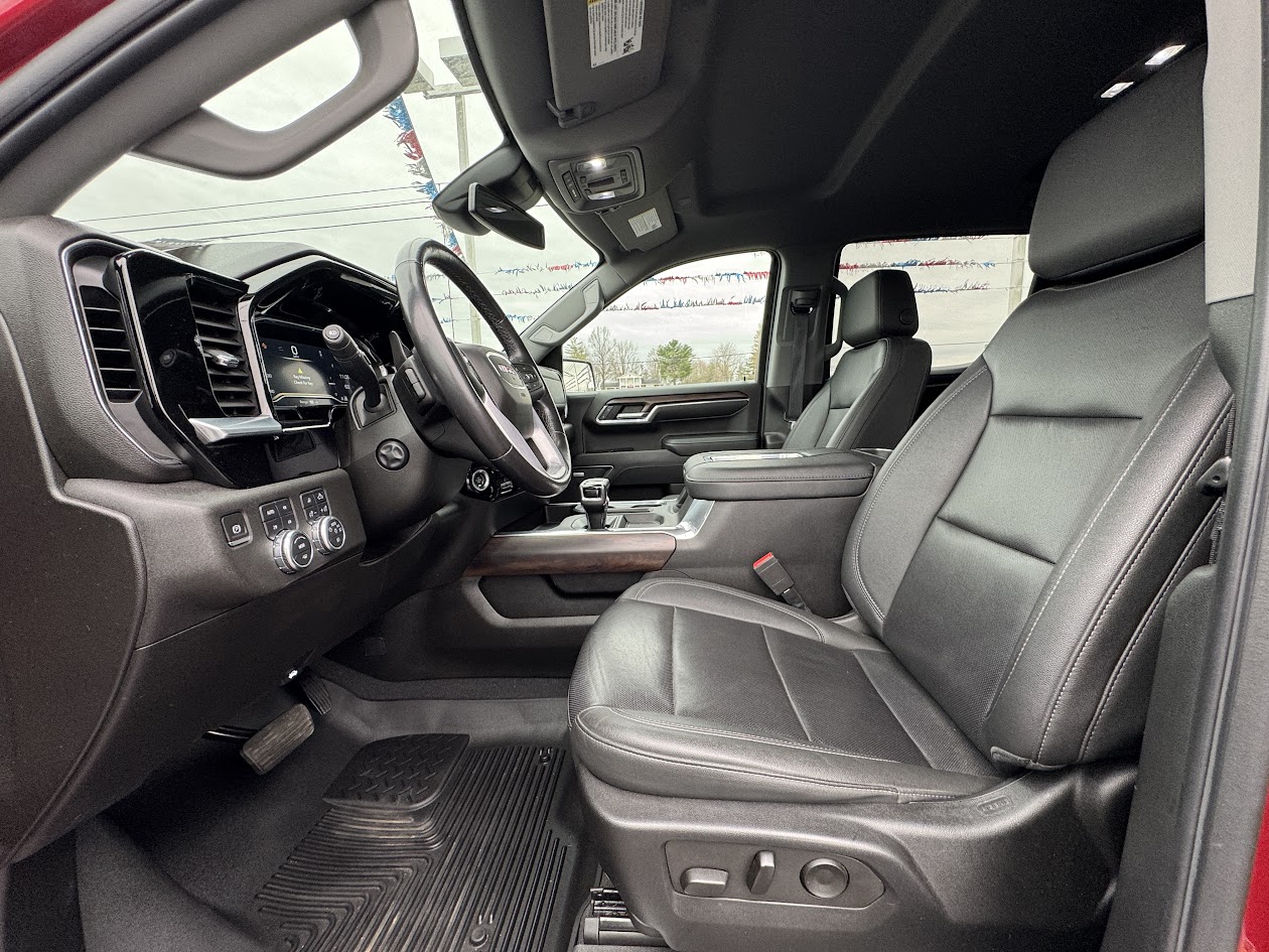 2022 GMC Sierra 1500 Vehicle Photo in BOONVILLE, IN 47601-9633