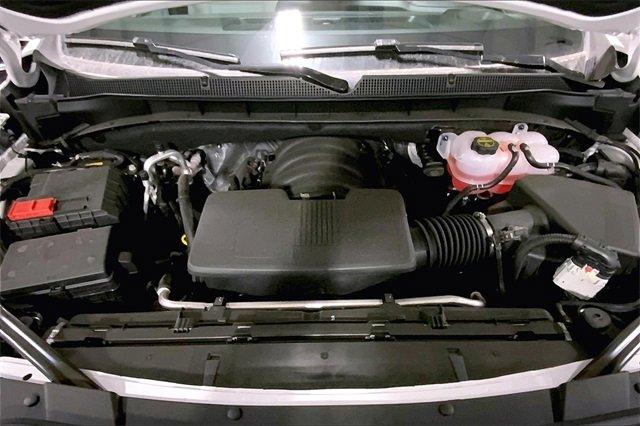 2025 Chevrolet Suburban Vehicle Photo in KANSAS CITY, MO 64114-4502