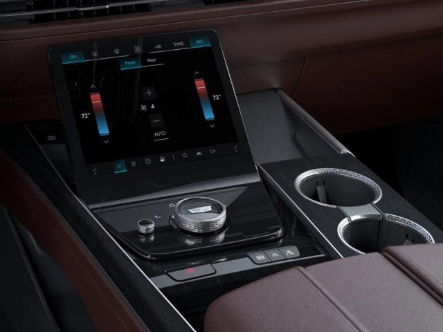 2025 Cadillac Escalade ESV Vehicle Photo in TREVOSE, PA 19053-4984