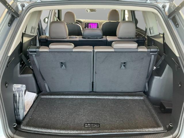 2025 Volkswagen Atlas Vehicle Photo in Oshkosh, WI 54904