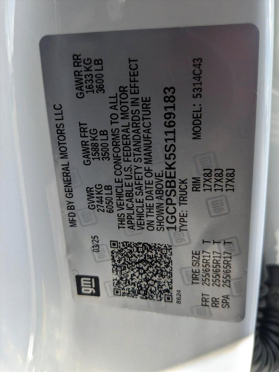 2025 Chevrolet Colorado Vehicle Photo in MIAMI, FL 33134-2699