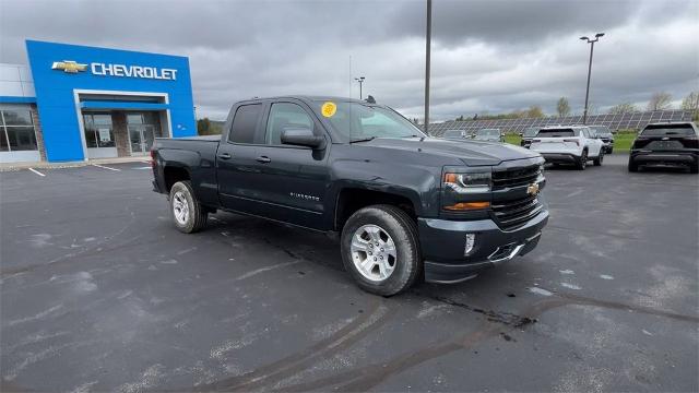 2018 Chevrolet Silverado 1500 Vehicle Photo in TULLY, NY 13159-3159