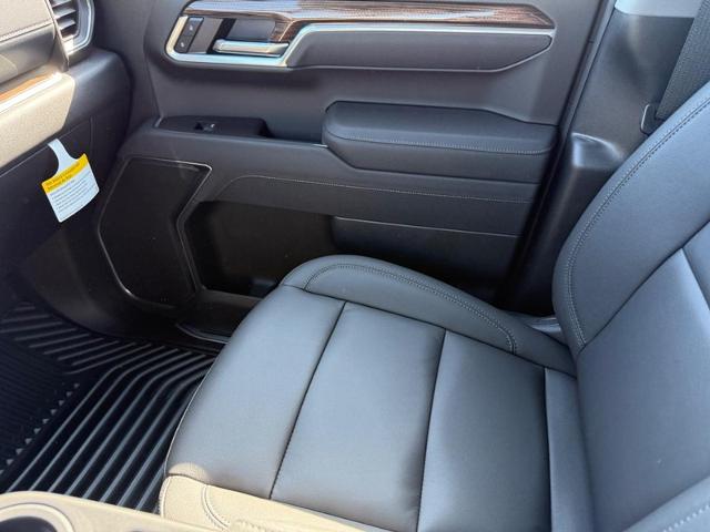 2025 Chevrolet Silverado 1500 Vehicle Photo in COLUMBIA, MO 65203-3903