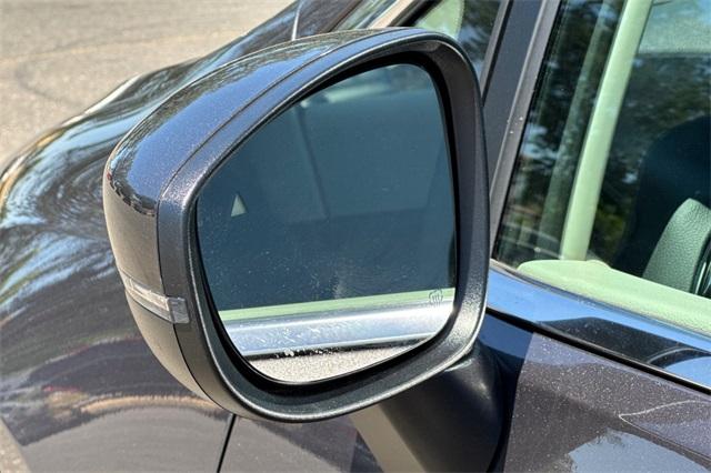 2023 Chrysler Pacifica Vehicle Photo in ELK GROVE, CA 95757-8703