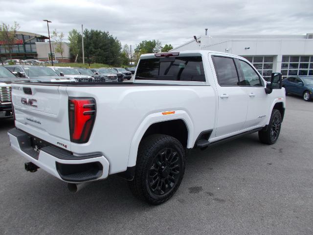 2025 GMC Sierra 2500 HD Vehicle Photo in LOWELL, MA 01852-4336