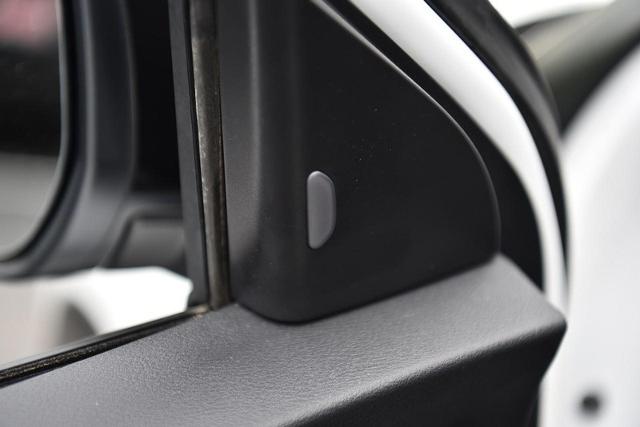2024 Nissan Kicks Vehicle Photo in Ballwin, MO 63011
