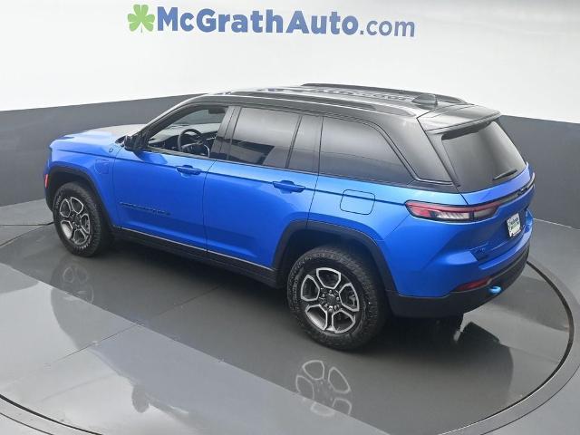 2023 Jeep Grand Cherokee 4xe Vehicle Photo in Cedar Rapids, IA 52402
