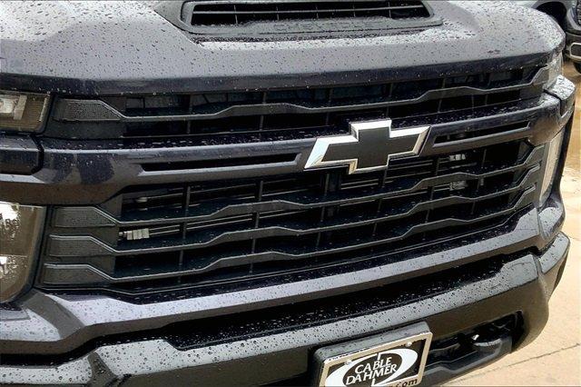 2024 Chevrolet Silverado 2500 HD Vehicle Photo in TOPEKA, KS 66609-0000