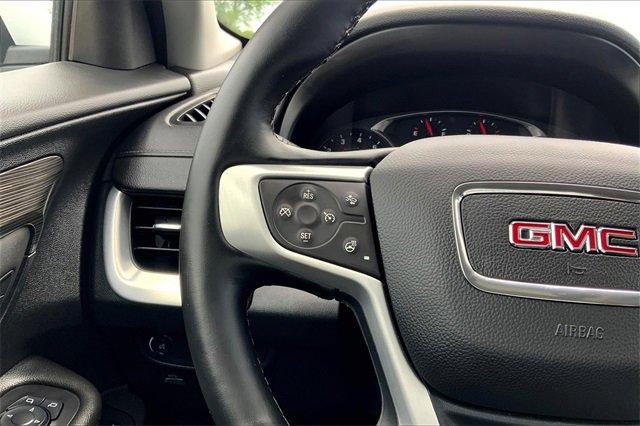 2024 GMC Terrain Vehicle Photo in TOPEKA, KS 66609-0000