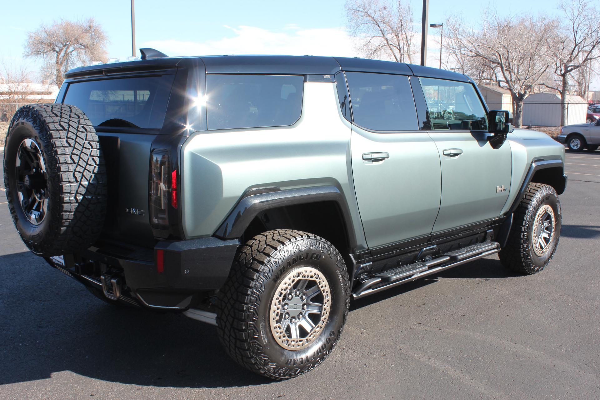 2024 GMC HUMMER EV SUV Vehicle Photo in AURORA, CO 80012-4011