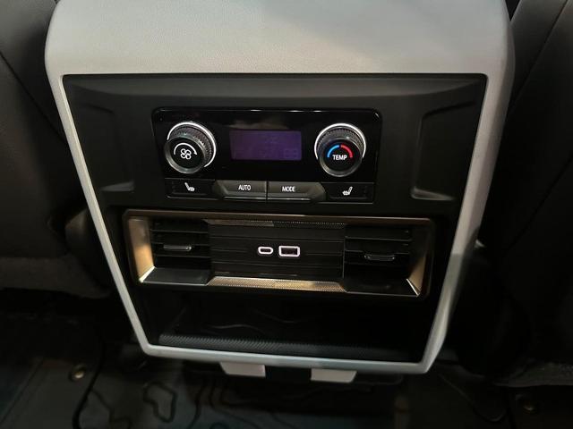 2024 GMC HUMMER EV SUV Vehicle Photo in COLUMBIA, MO 65203-3903