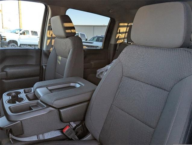 2025 Chevrolet Silverado 3500 HD CC Vehicle Photo in ENGLEWOOD, CO 80113-6708