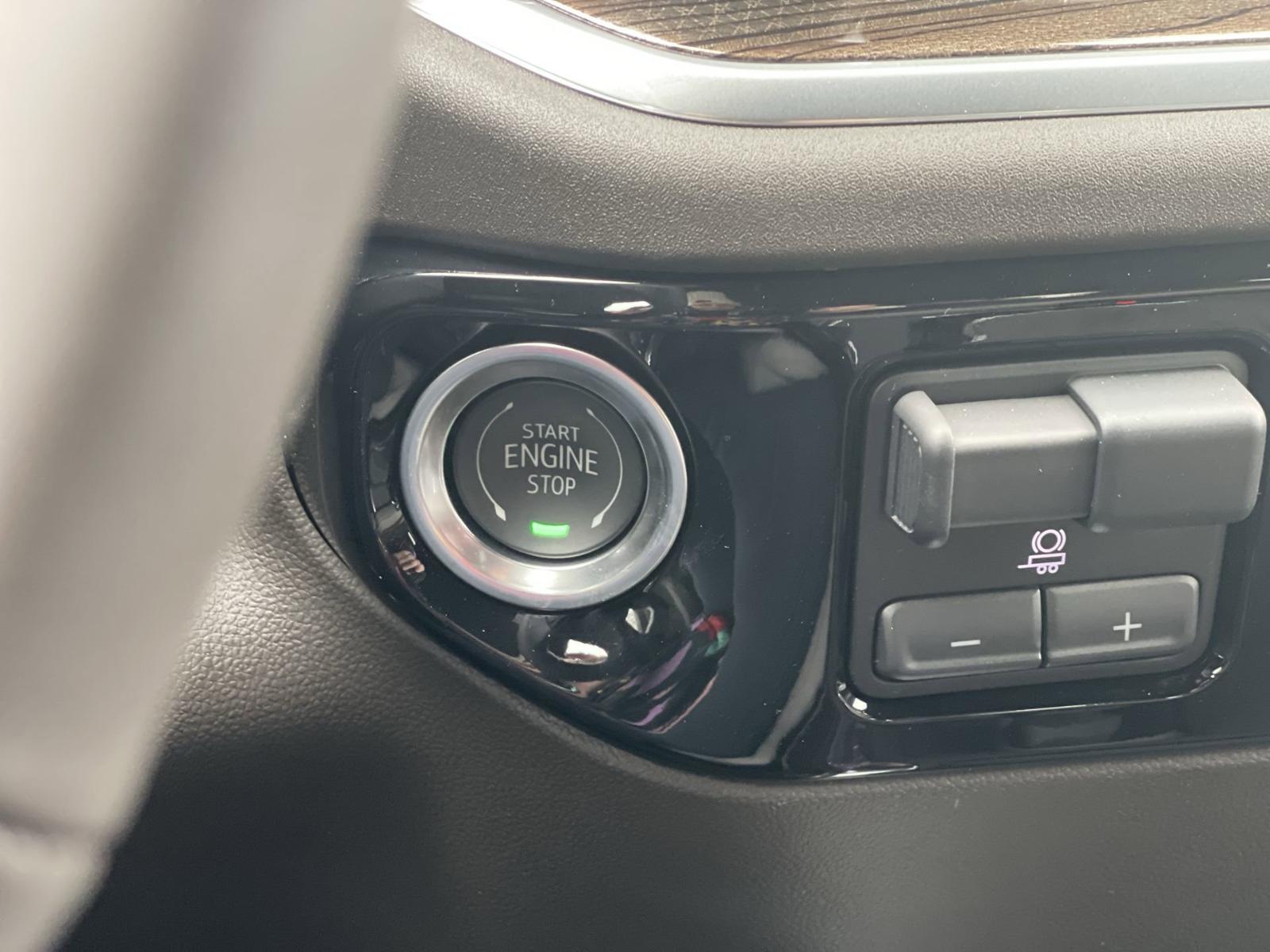 2025 Chevrolet Silverado 1500 Vehicle Photo in BENTONVILLE, AR 72712-4322
