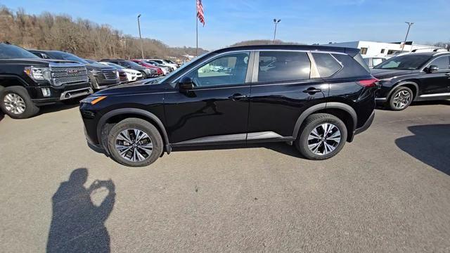 2022 Nissan Rogue Vehicle Photo in Pleasant Hills, PA 15236