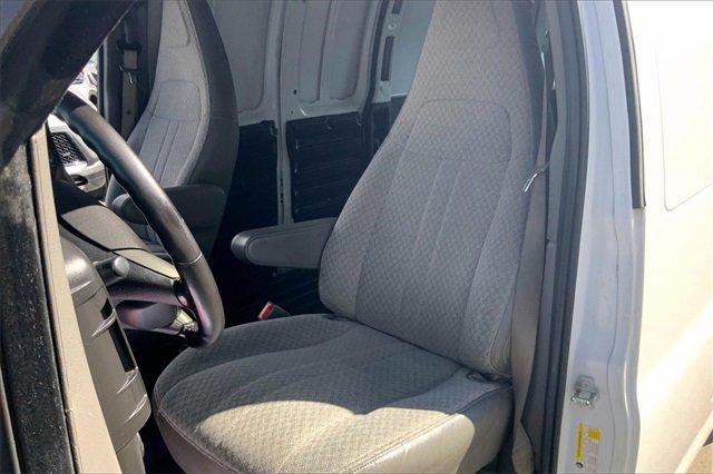 2018 GMC Savana Cargo 2500 Vehicle Photo in INDEPENDENCE, MO 64055-1377