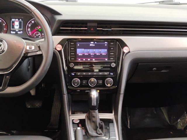 2021 Volkswagen Passat Vehicle Photo in PINEVILLE, NC 28134-8495