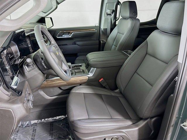 2025 Chevrolet Silverado 1500 Vehicle Photo in PUYALLUP, WA 98371-4149