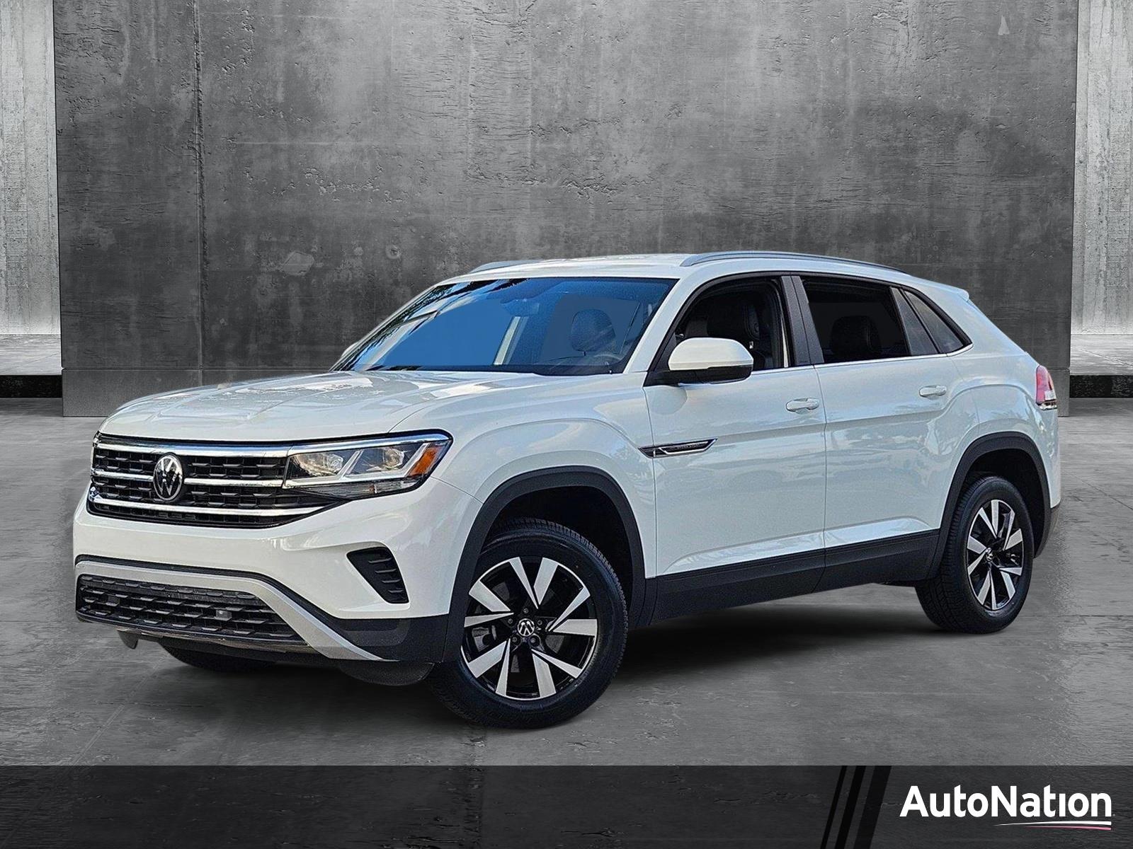 2022 Volkswagen Atlas Cross Sport Vehicle Photo in Pembroke Pines , FL 33027