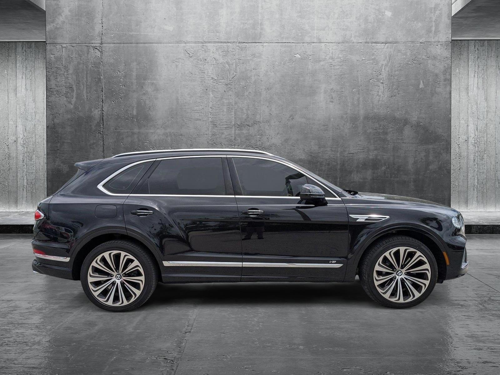 2021 Bentley Bentayga Vehicle Photo in Miami, FL 33169
