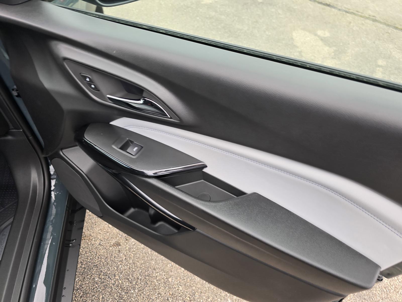 2025 Chevrolet Trax Vehicle Photo in Rolla, MO 65401