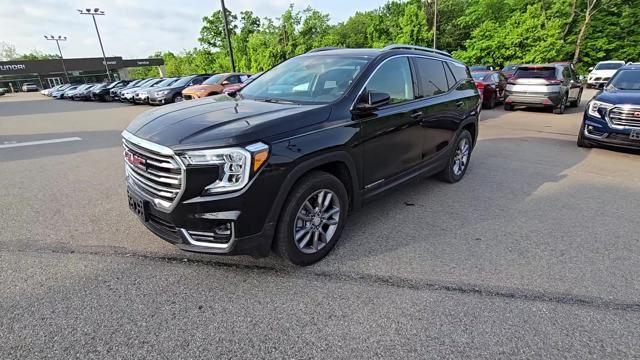 2022 GMC Terrain Vehicle Photo in Pleasant Hills, PA 15236