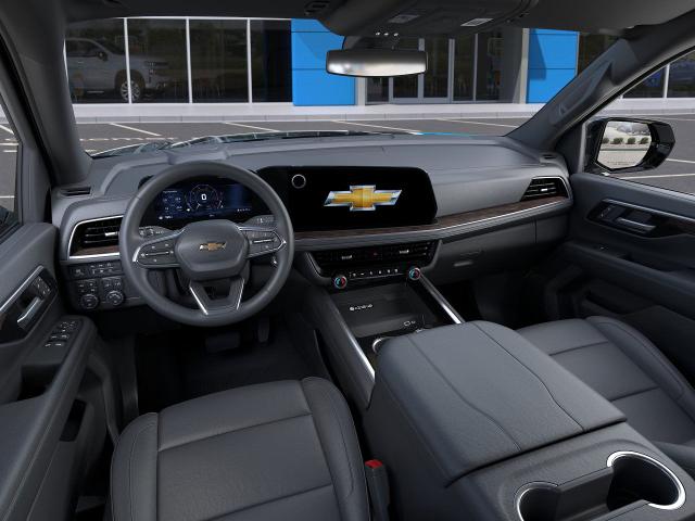 2025 Chevrolet Suburban Vehicle Photo in Roslyn, NY 11576